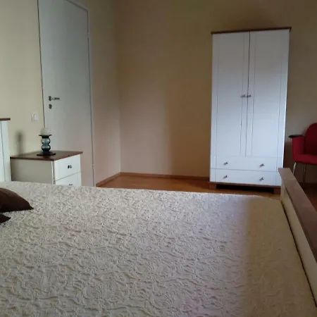 Apartment Kadriorg Spacious, Cozy 3-rooms