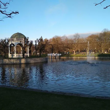 Kadriorg Spacious, Cozy 3-rooms